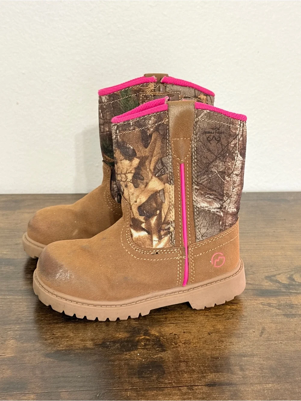 Magellan Outdoors | Toddler Girl Boots | Size 9